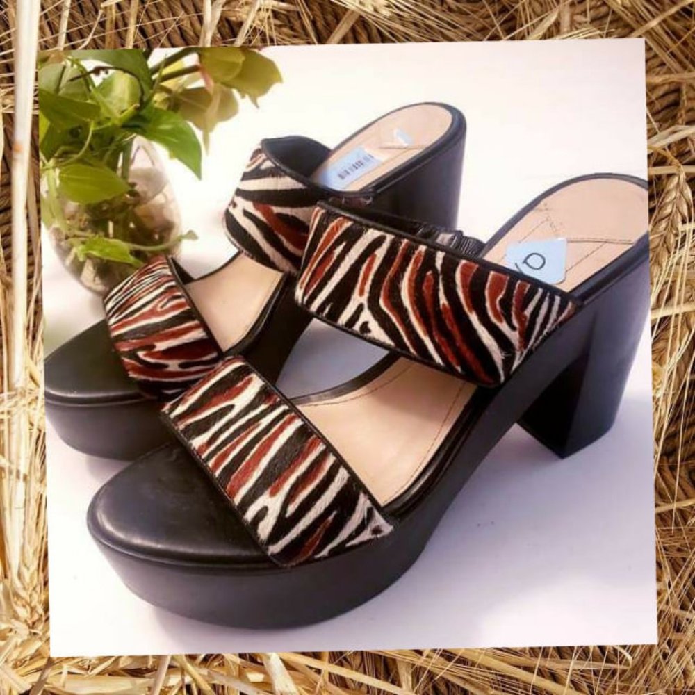 Derek Lam Womens 10 Zebra Animal Print Leather Clog Heels Wooden Sandal New $475